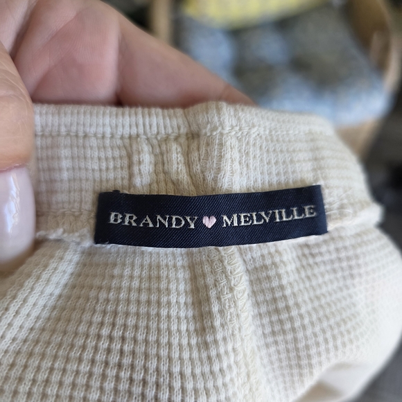 Brandy Melville OS Waffle Cream Athletic Shorts Summer Beach Vibes - Picture 8 of 10